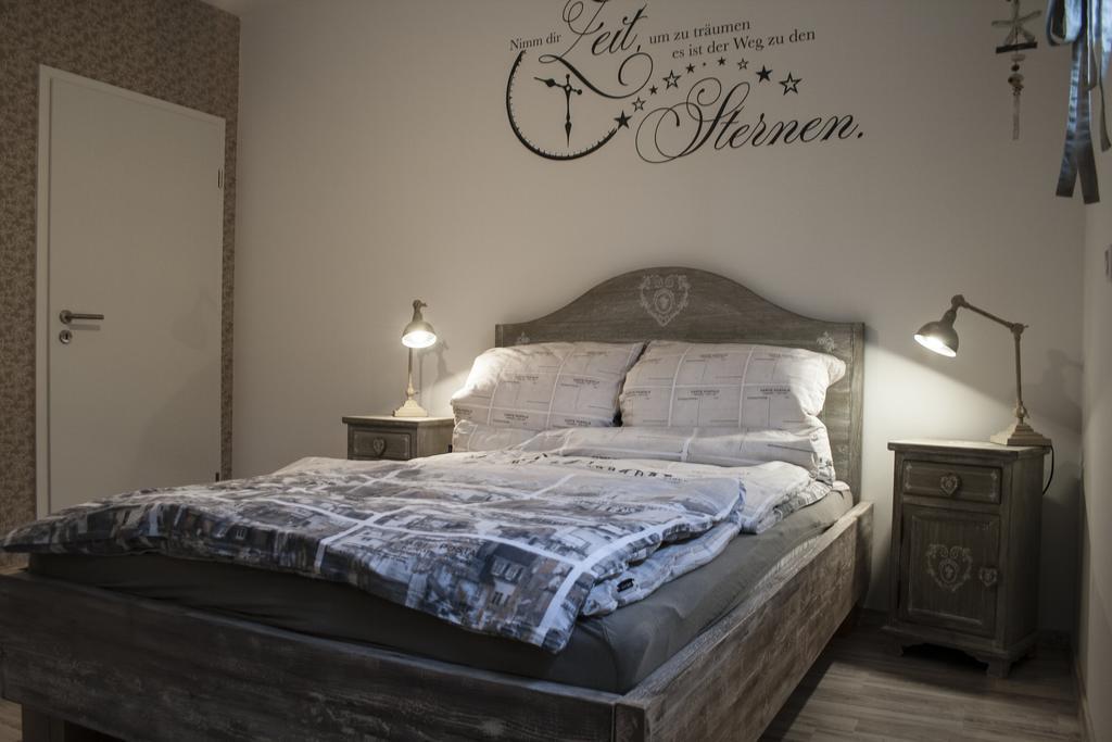 Ferienwohnung Viva La Vida Bendorf Esterno foto