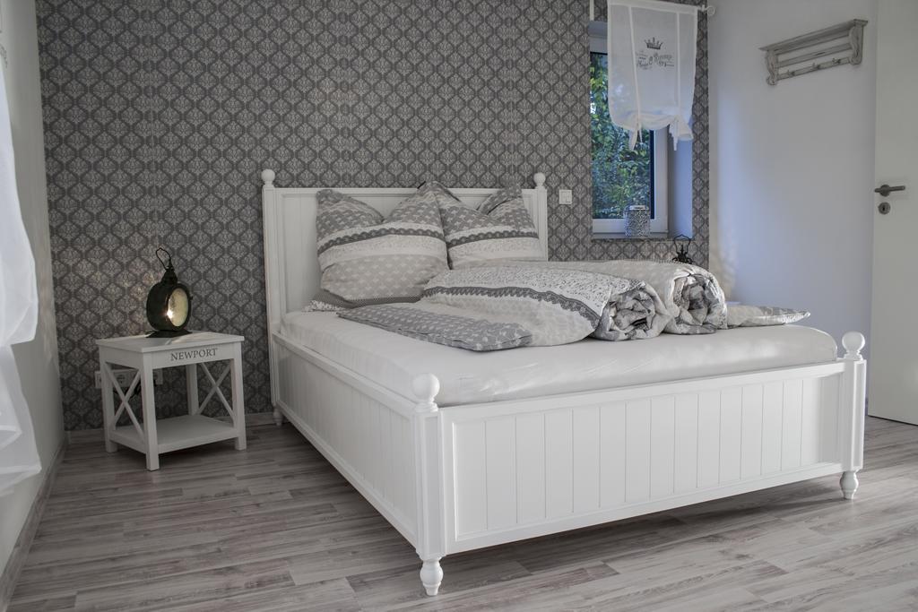 Ferienwohnung Viva La Vida Bendorf Esterno foto